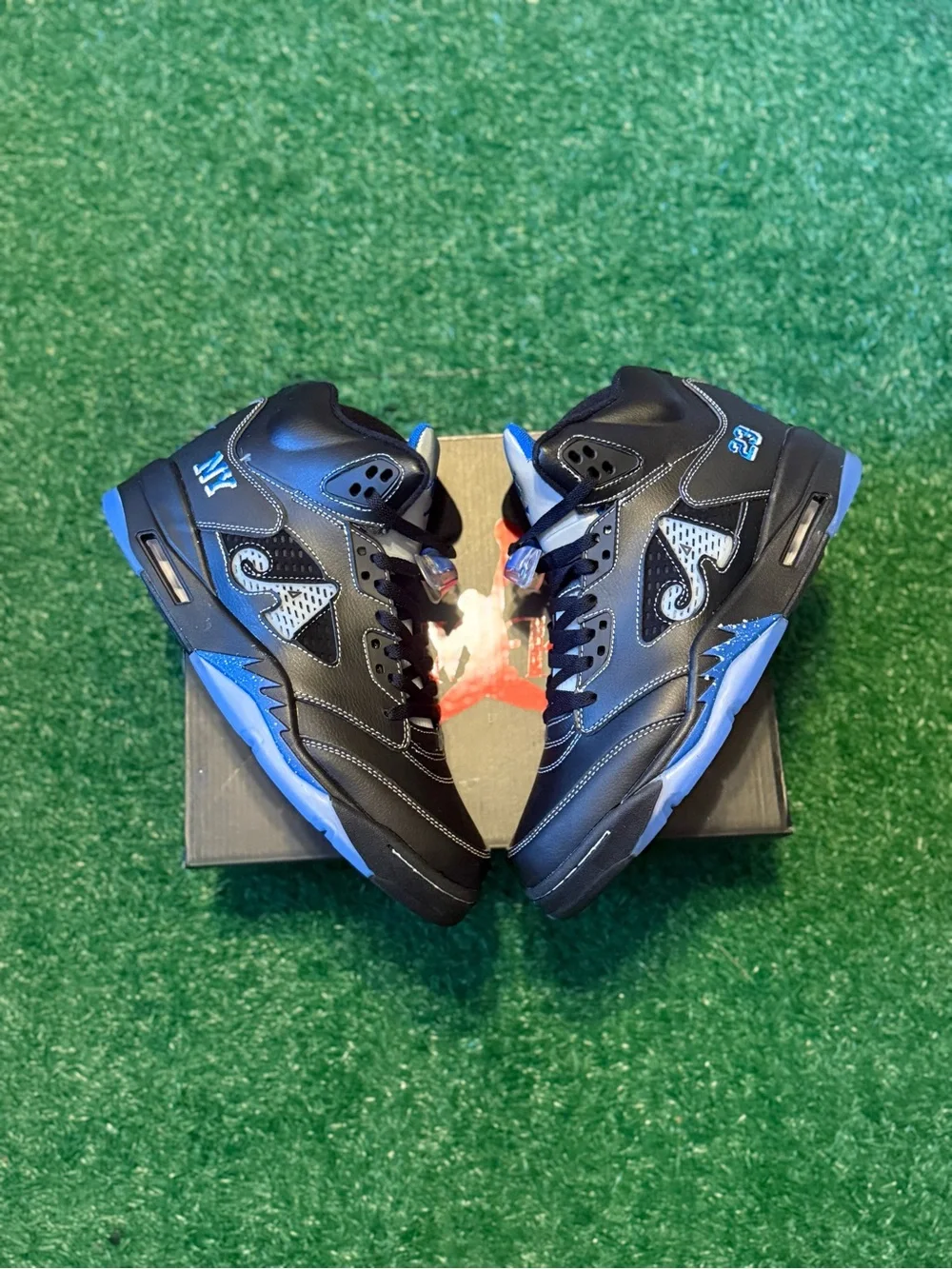 Air Jordan 5 Retro AWAKE NY ‘Boro - Racer Blue’